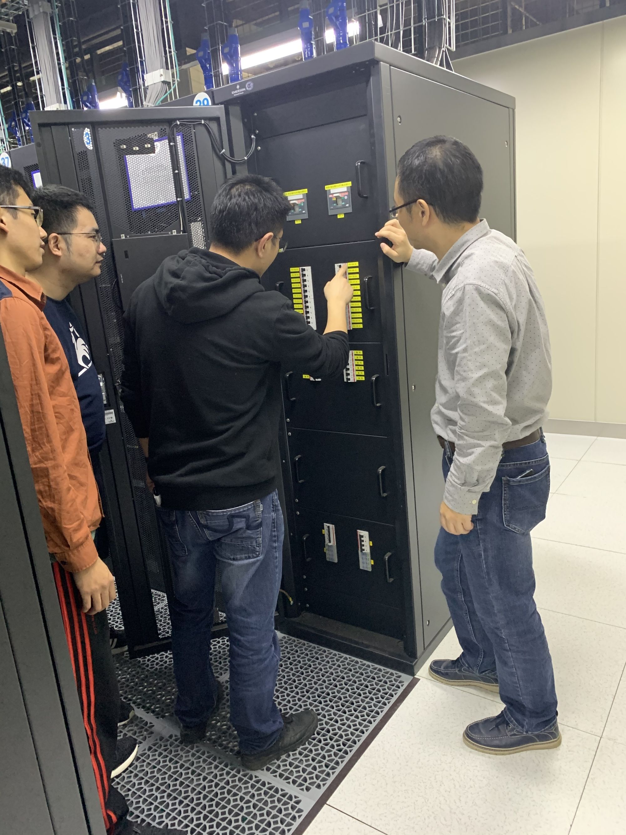外包公司it运维职位吗?_it运维外包解决方案_服务器运维外包